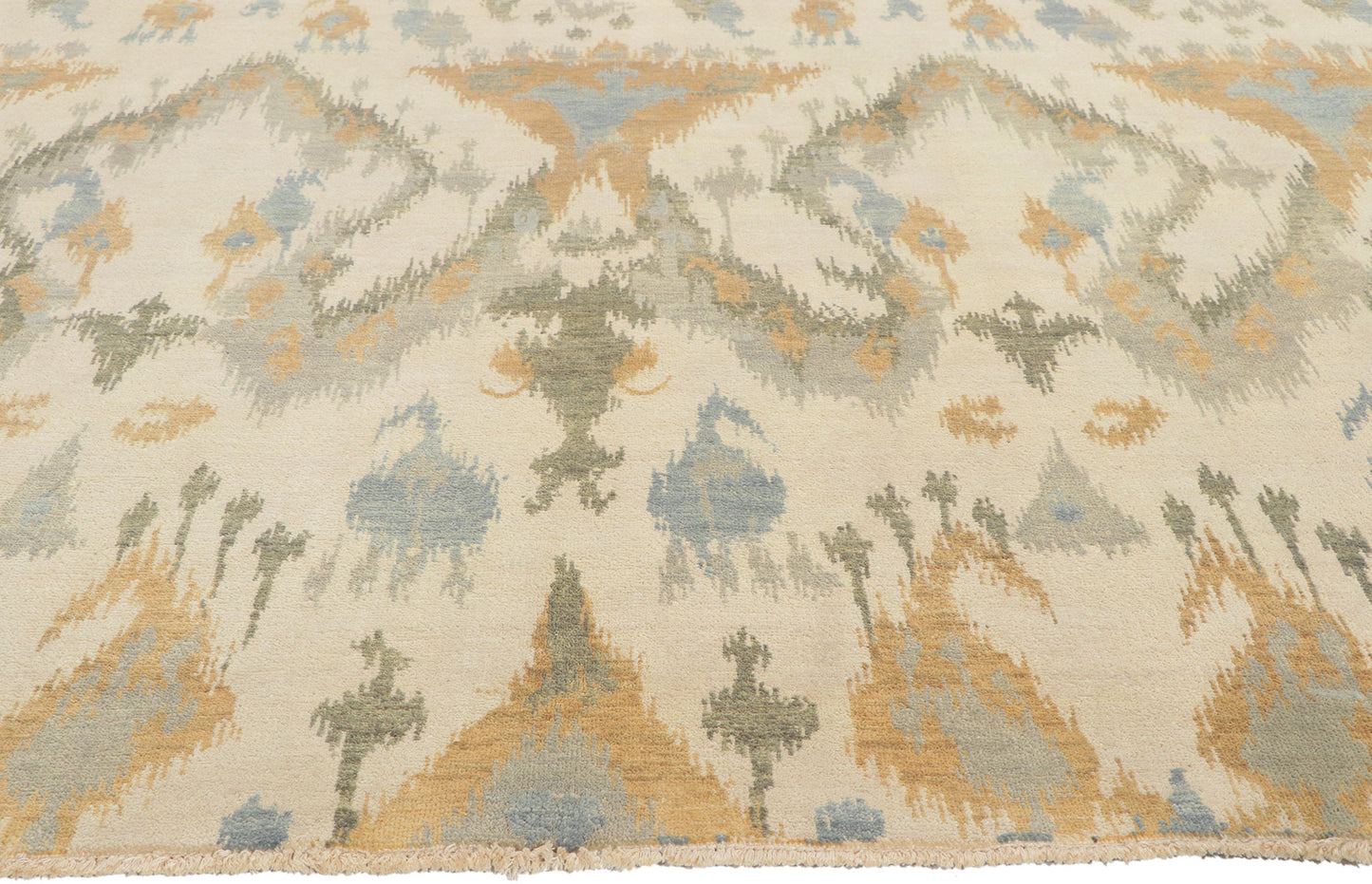 8 x 10 Transitional Ikat Rug 30045