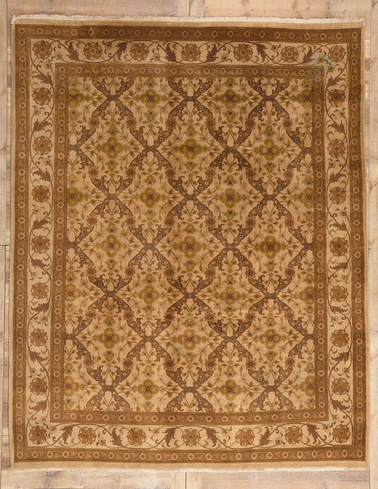 8 x 10 Vintage Earth-Tone Indian Rug 76900