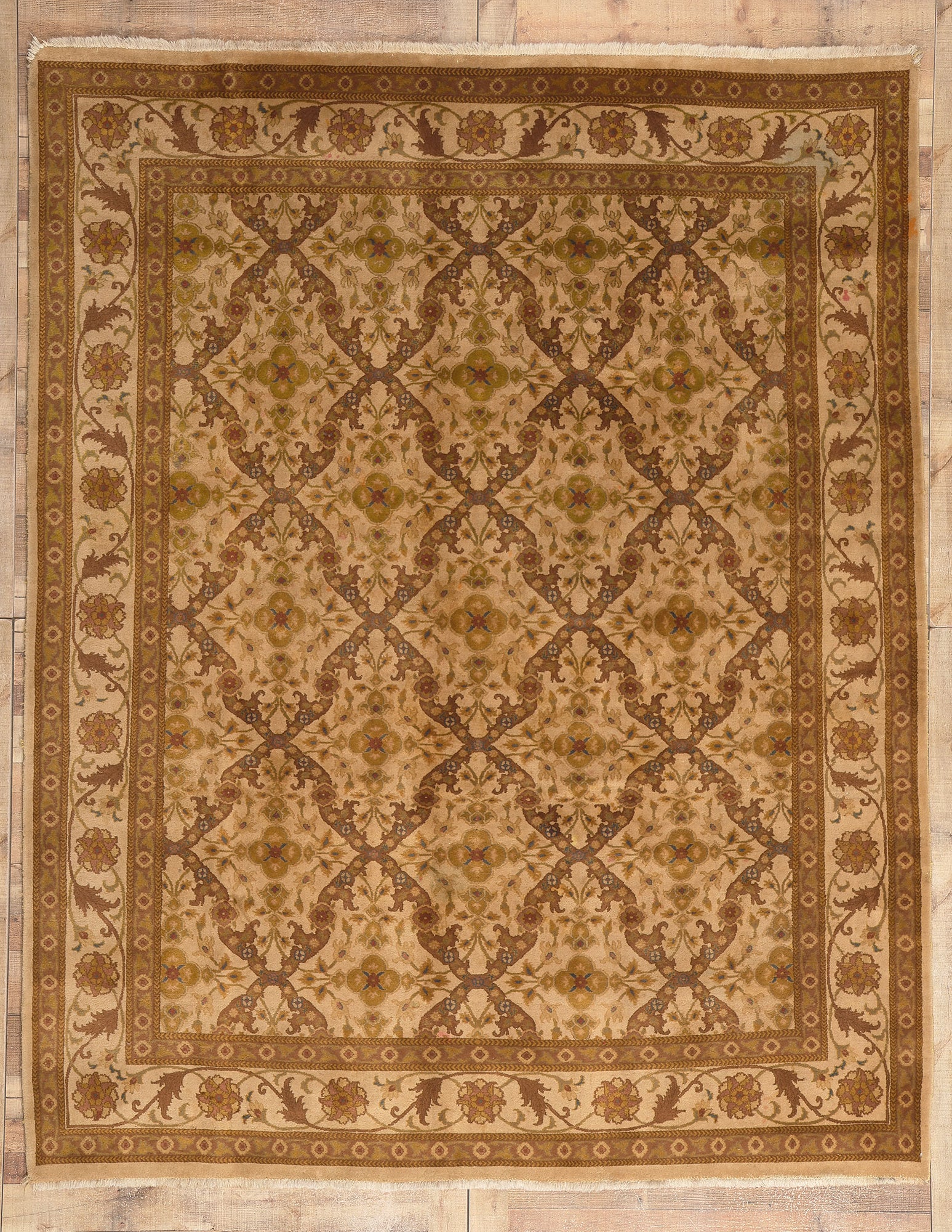 8 x 10 Vintage Earth-Tone Indian Rug 76900