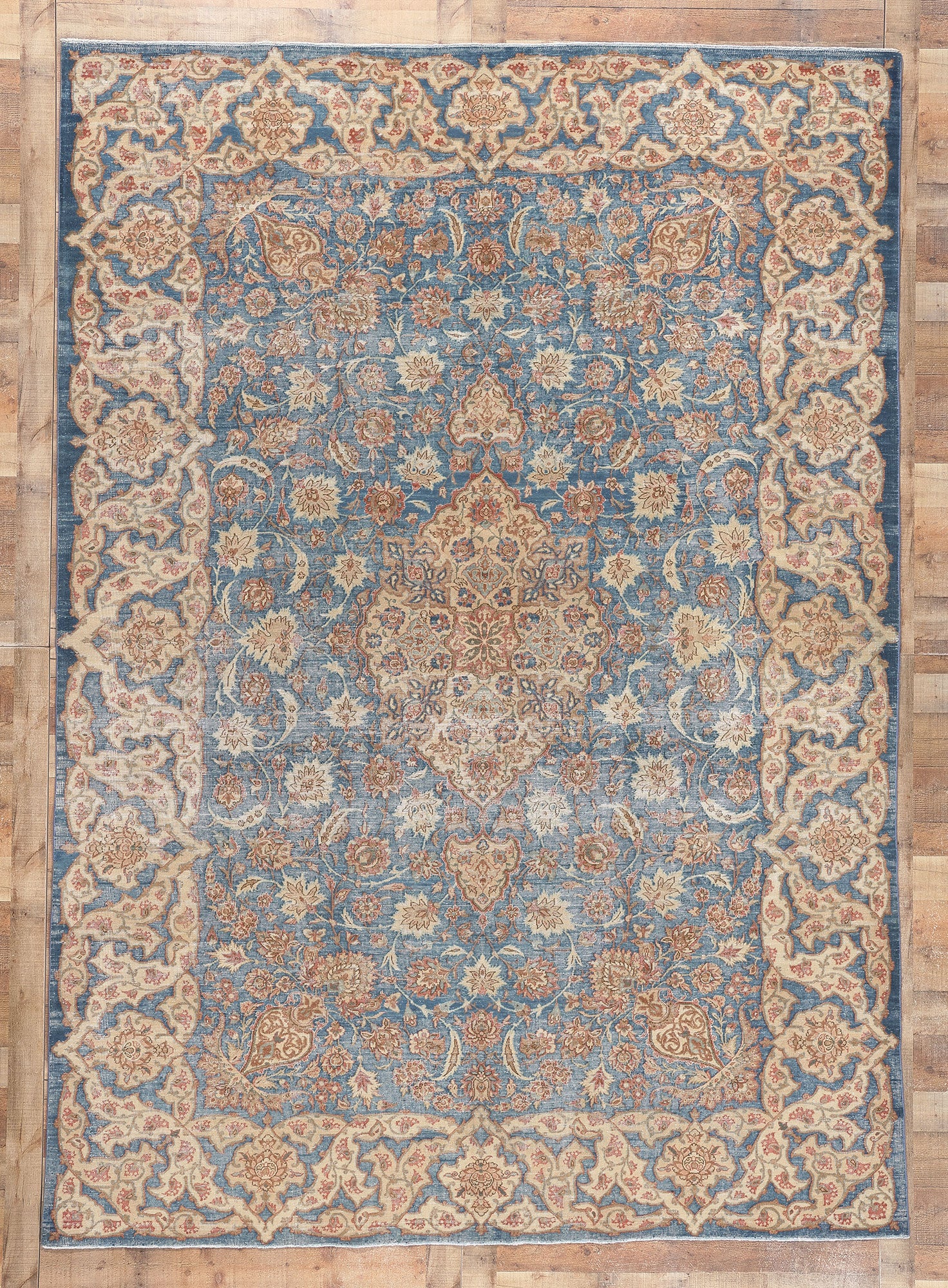 8 x 12 Vintage Persian Isfahan Rug 61251