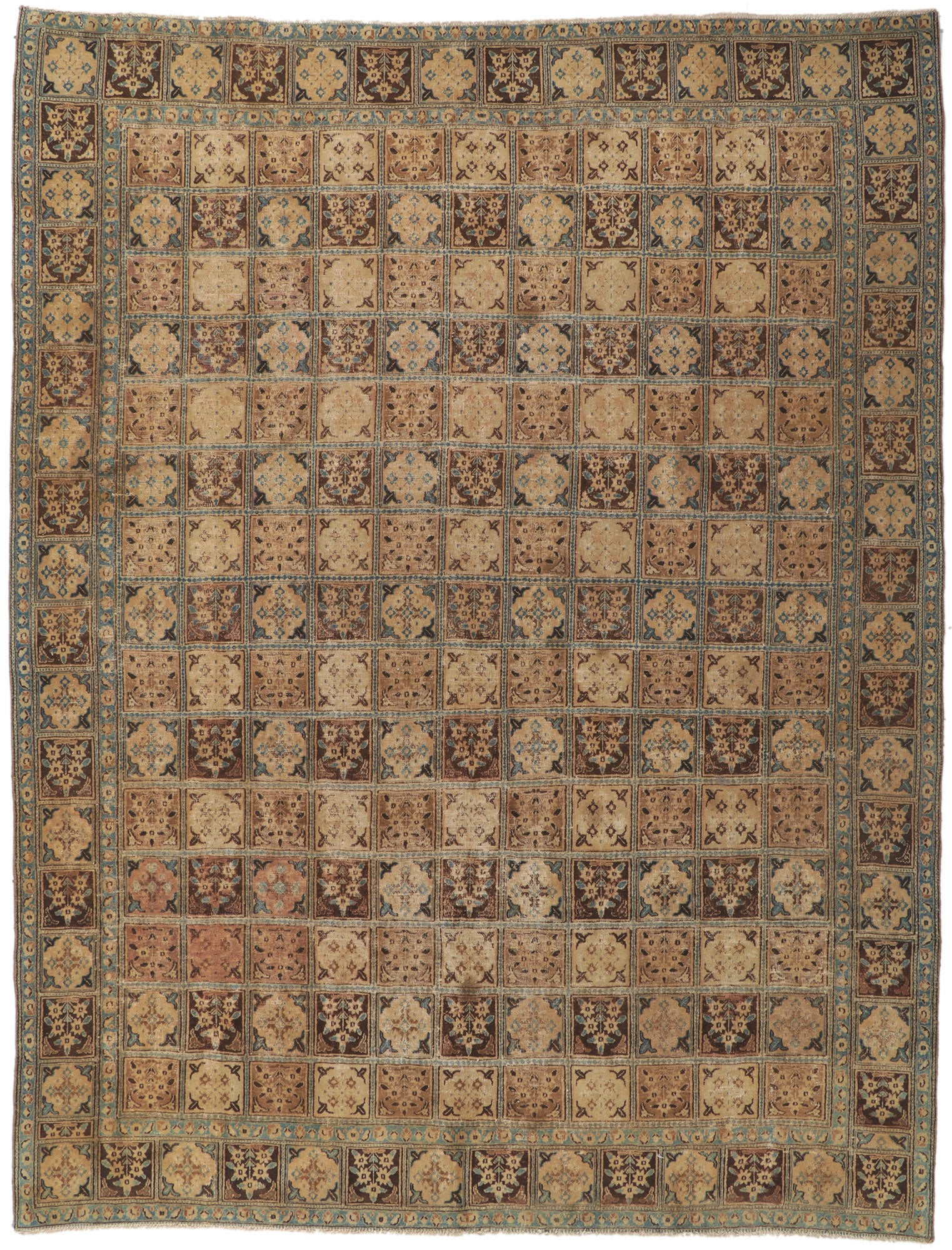 9 x 11 Antique Persian Bakhtiari Rug 76841