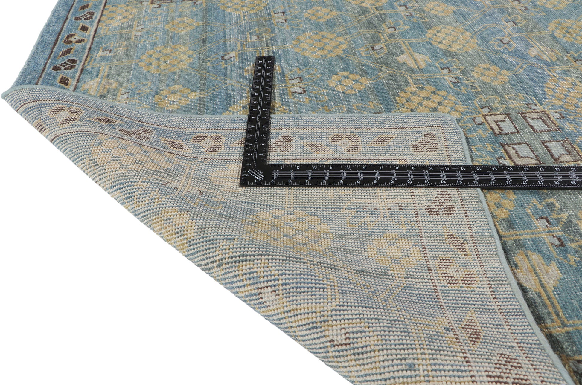 9 x 12 Vintage-Inspired Distressed Rug 30784