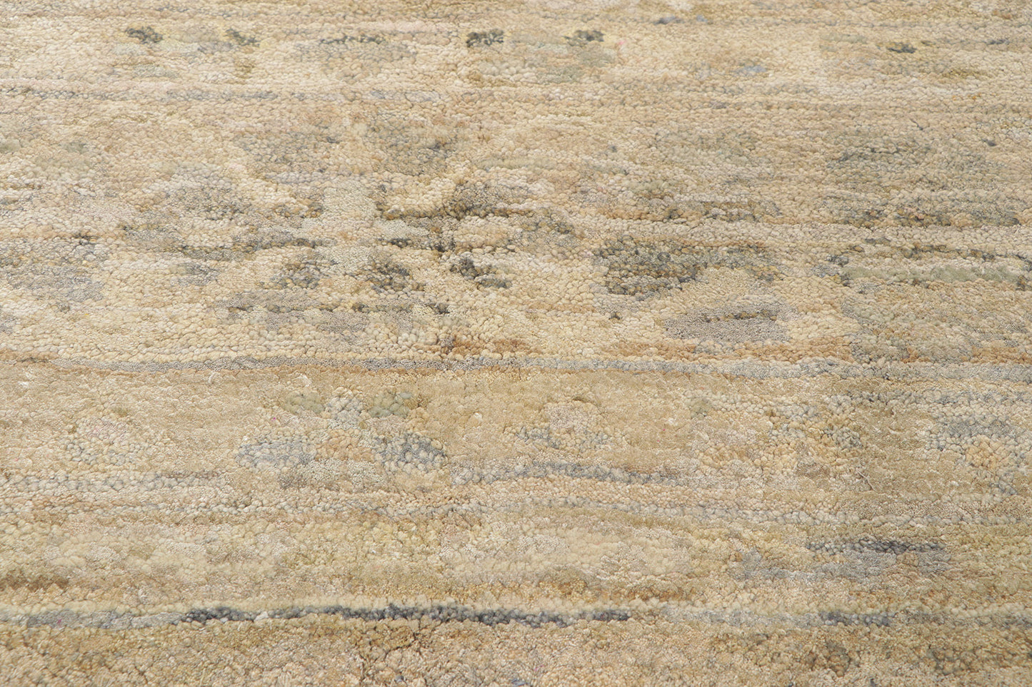 9 x 10 Earth-Tone Oushak Rug 30365