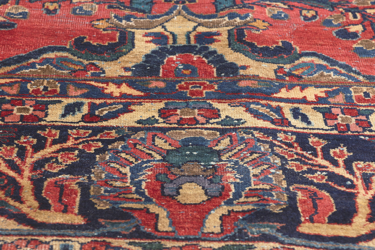 9 x 12 Antique Persian Sarouk Rug 78544