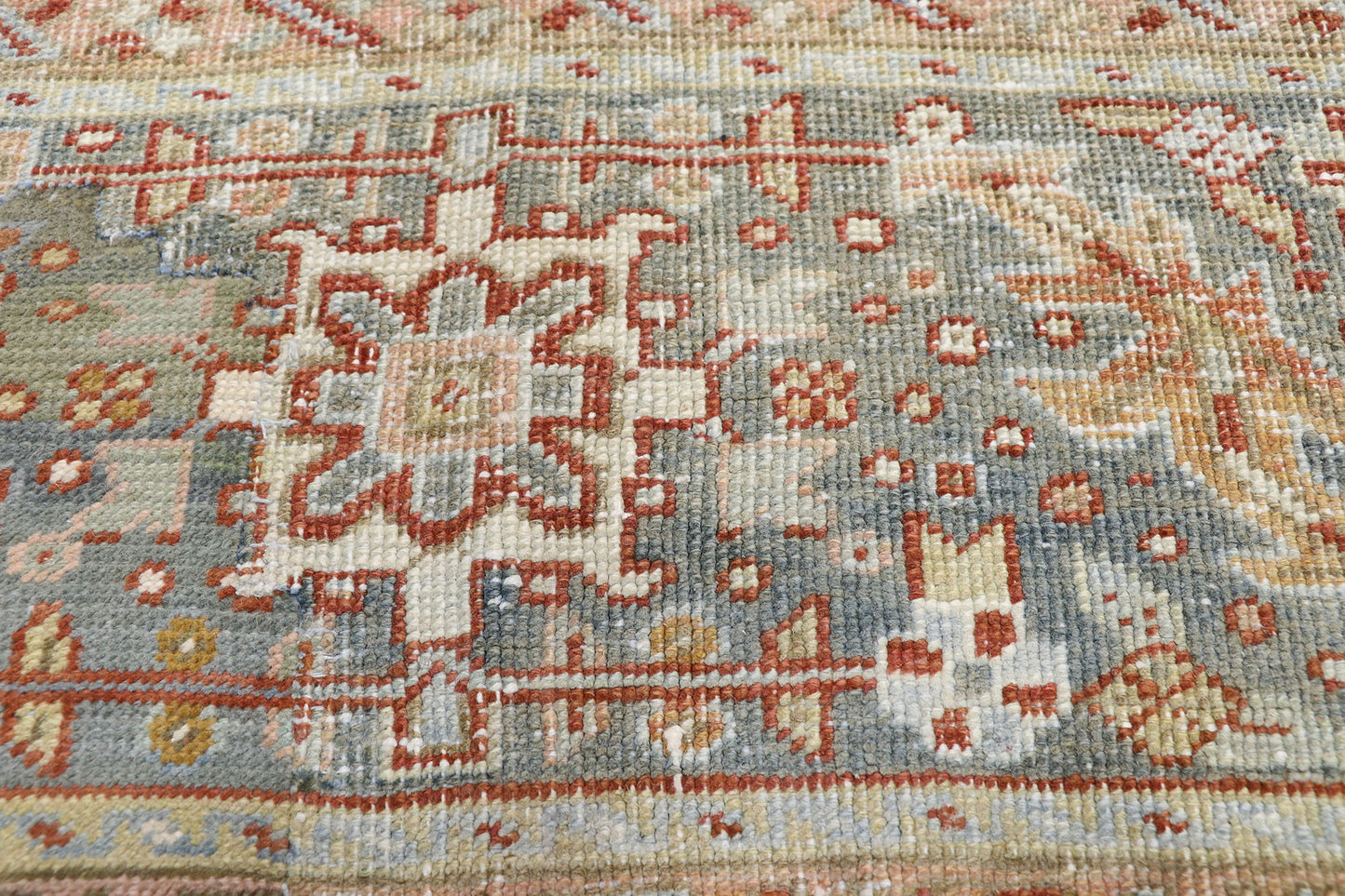 9 x 13 Antique Persian Heriz Rug 52634