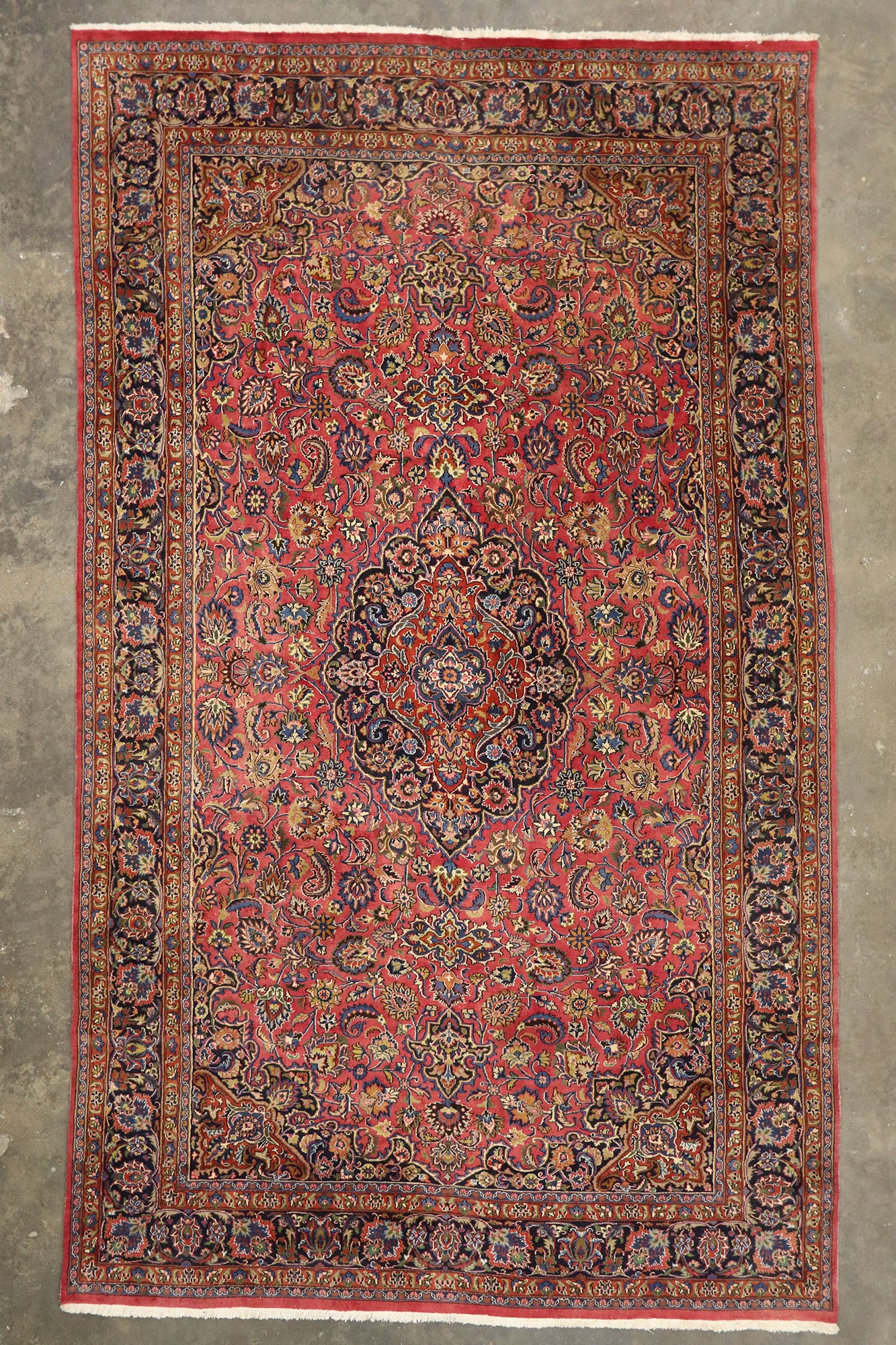 9 x 16 Vintage Persian Mashhad Rug 75202