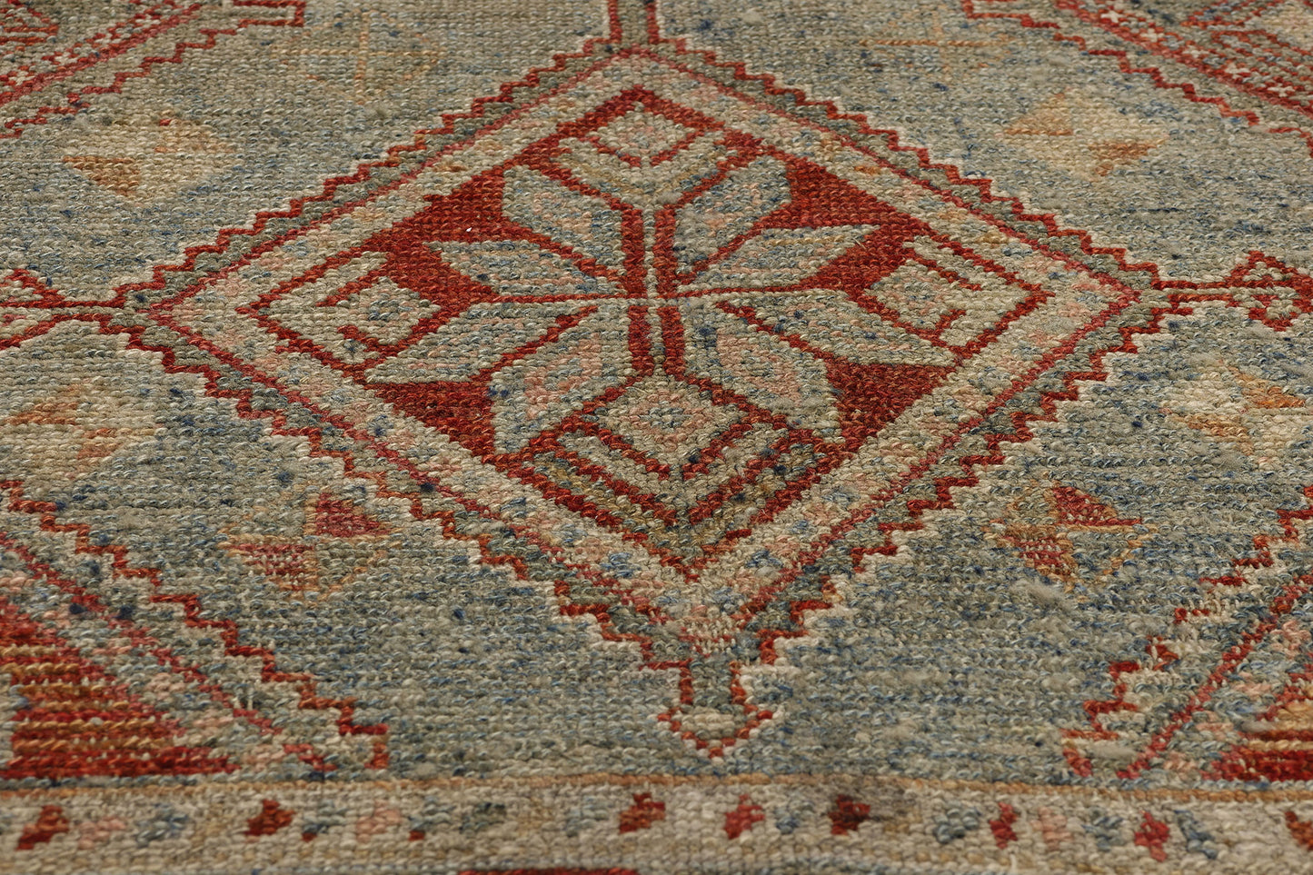 5 x 8 Antique Persian Shiraz Rug 52455