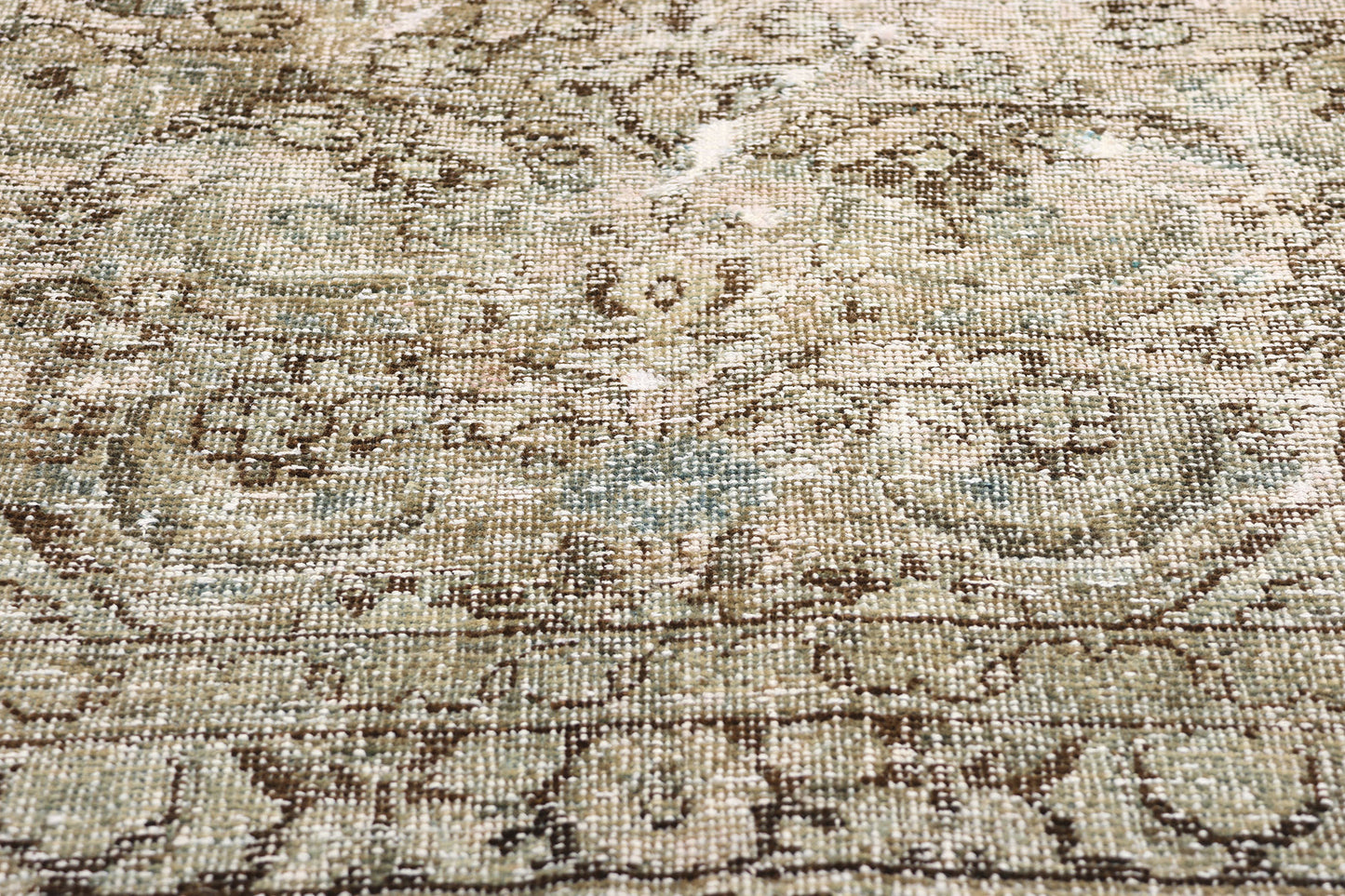 4 x 6 Antique-Worn Persian Mahal Rug 61002