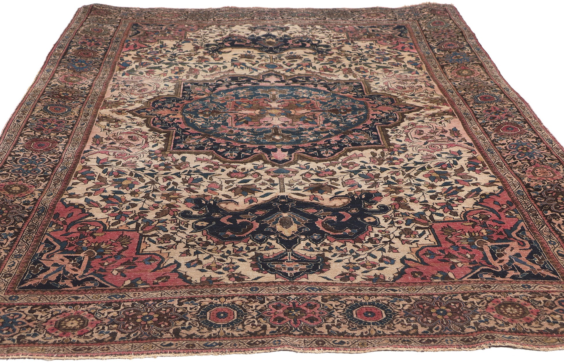 4 x 6 Antique Persian Sarouk Farahan Rug 78683