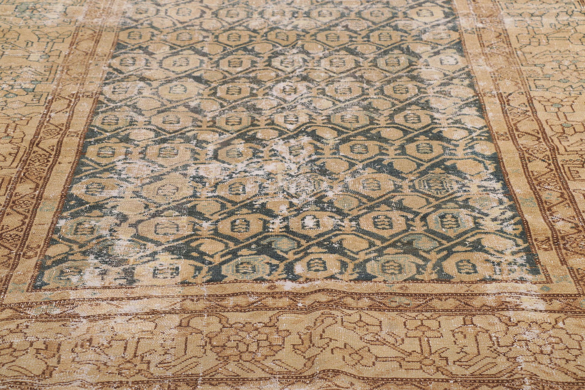 5 x 9 Antique-Worn Persian Malayer Rug 53738