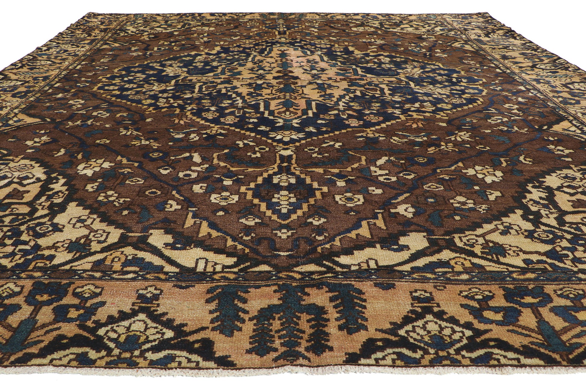 9 x 12 Antique Persian Bakhtiari Rug 53749