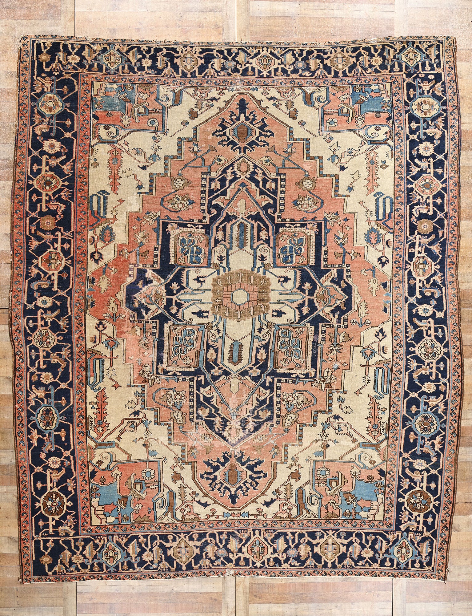 11 x 13 Antique Persian Serapi Rug 78902