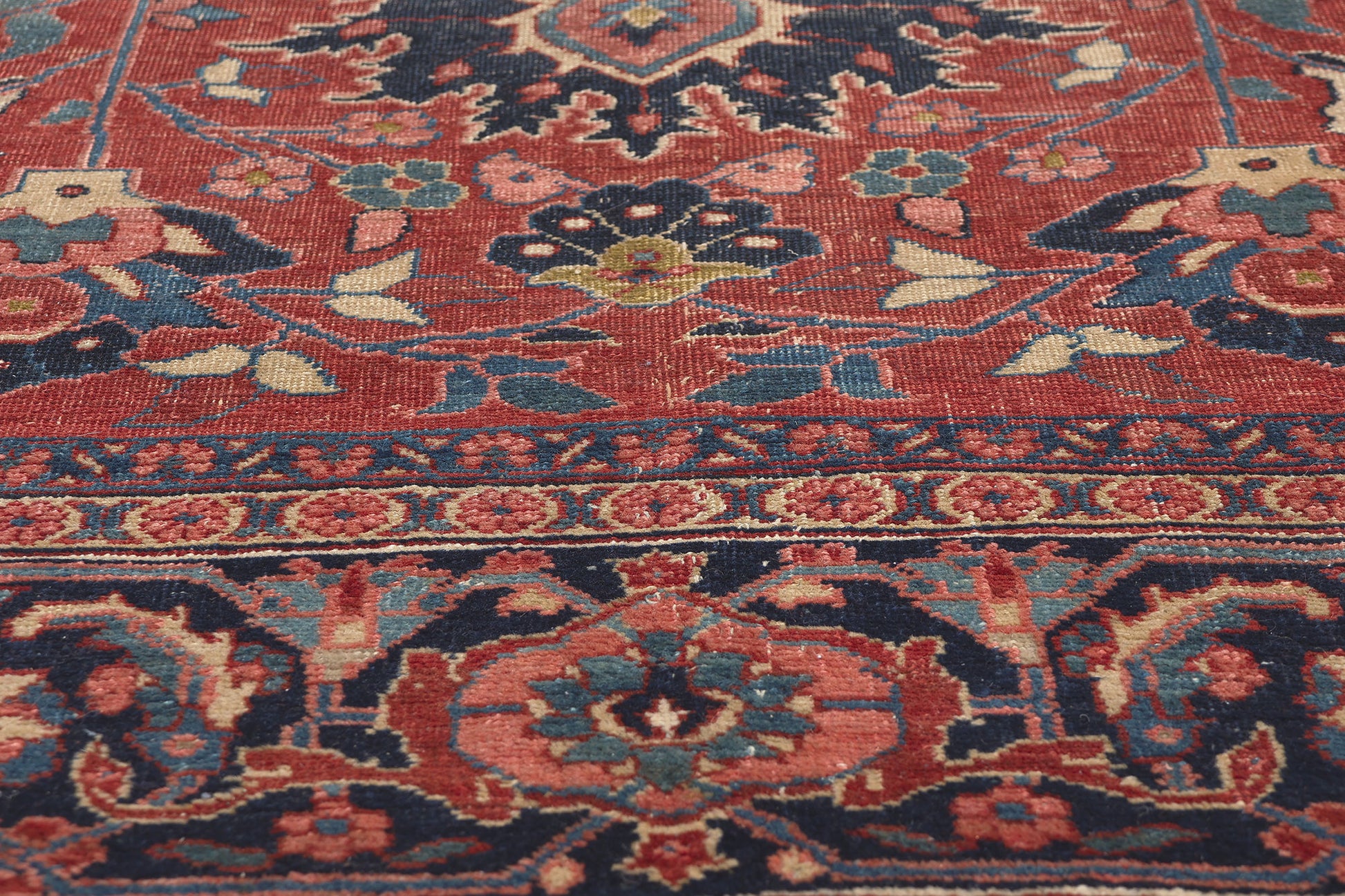 9 x 12 Antique Persian Serapi Rug 78709