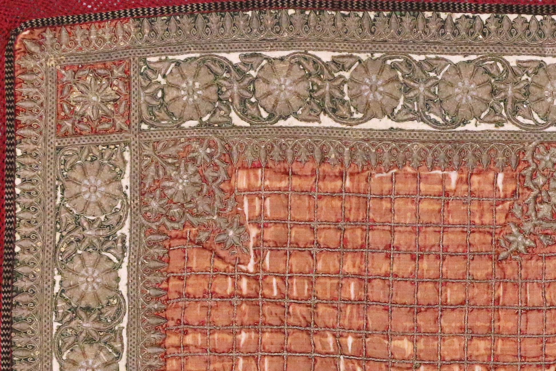 3 x 4 Antique Embroidered Rajasthan Throw 74898