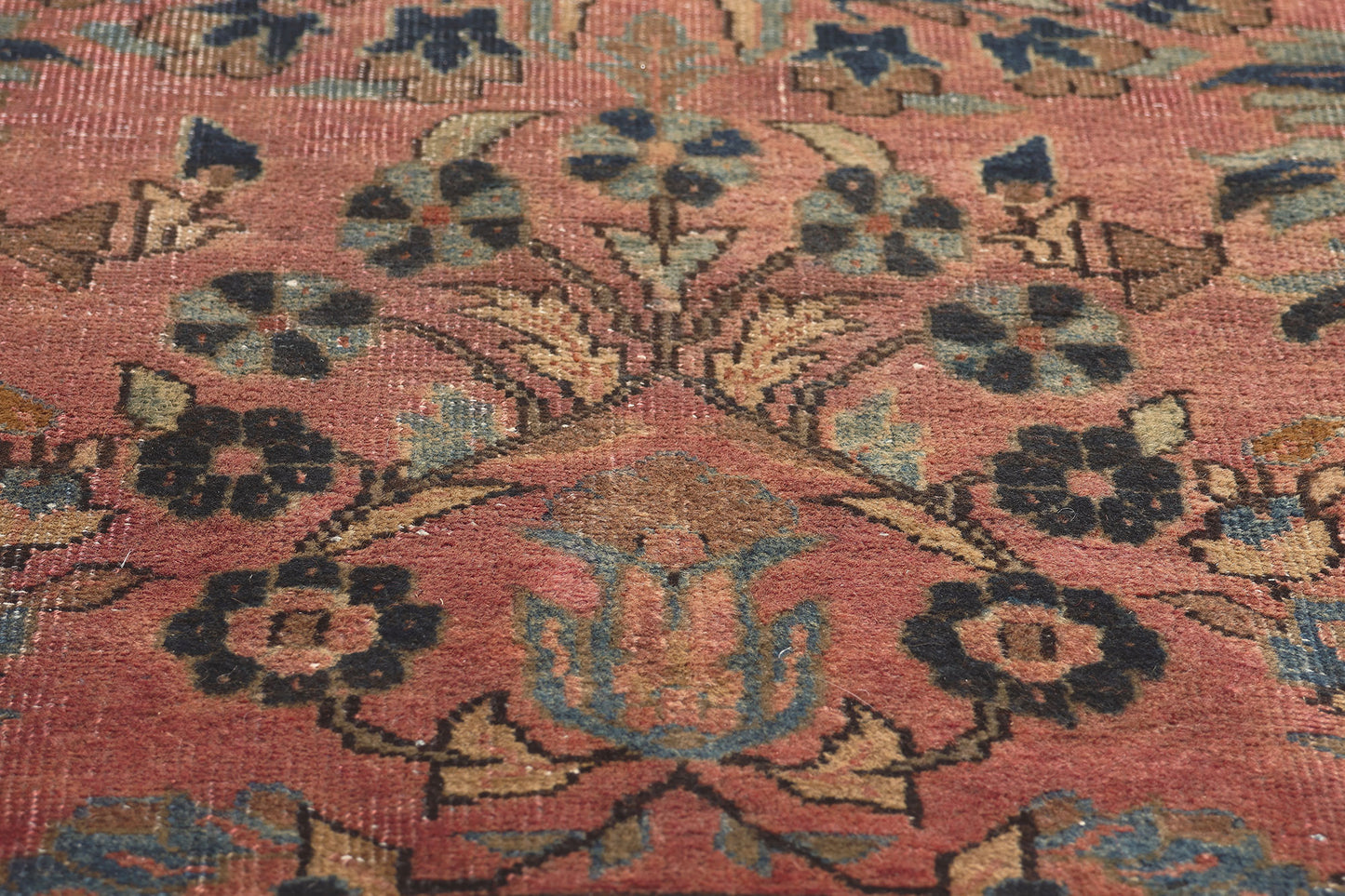 4 x 7 Antique-Worn Persian Sarouk Rug 78655