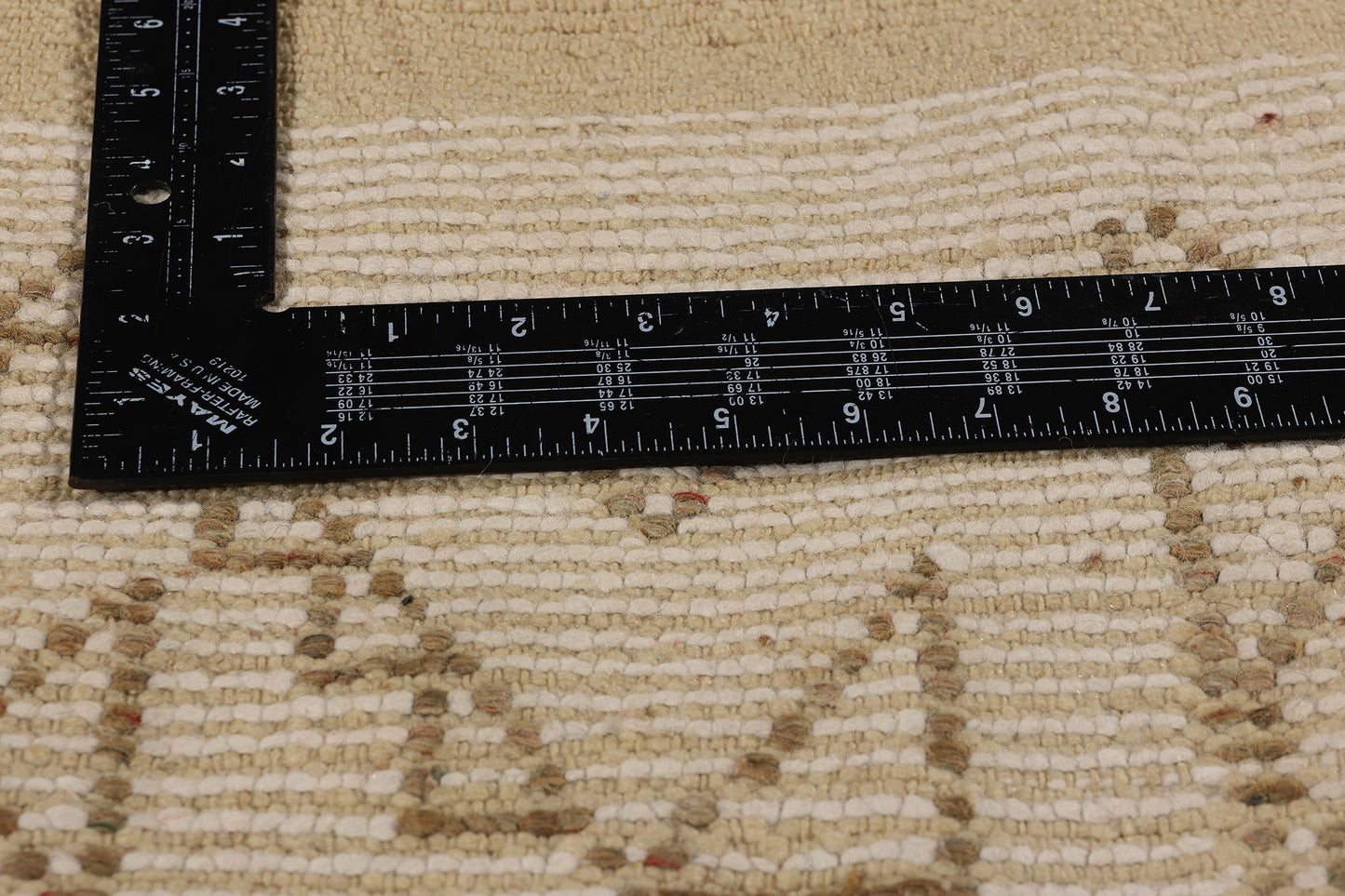 5 x 10 Vintage Neutral Beni MGuild Moroccan Rug 21800