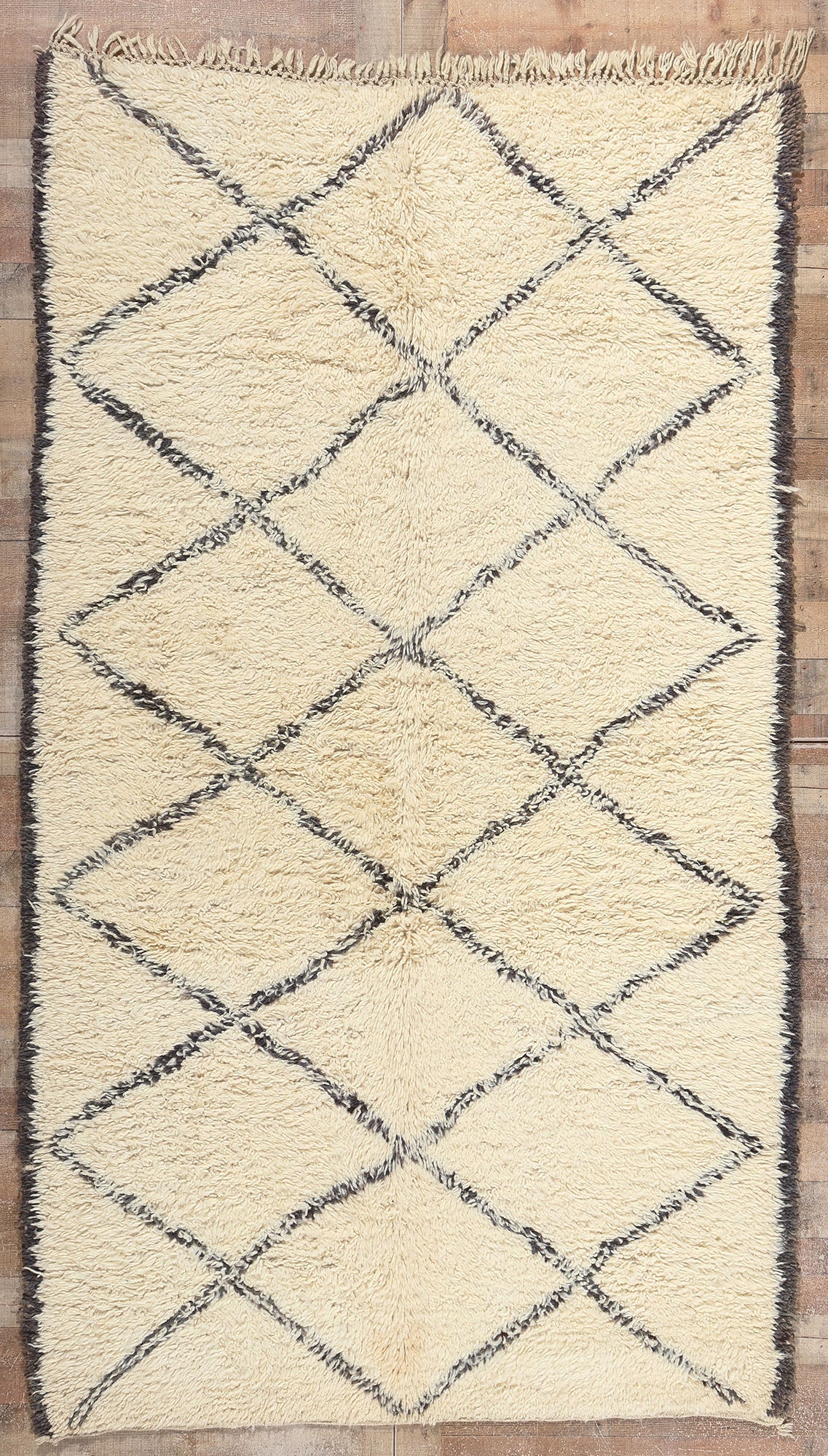 6 x 10 Vintage Moroccan Beni Ourain Rug 20655