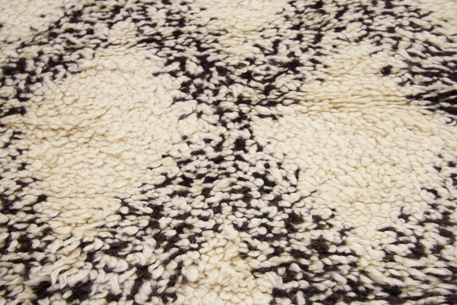 6 x 9 Vintage Moroccan Beni Ourain Rug 20737