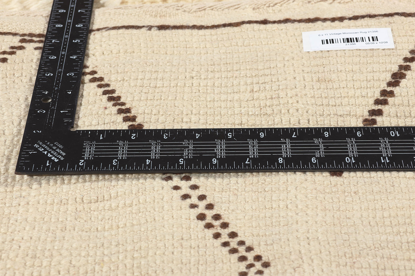 6 x 11 Vintage Moroccan Beni Ourain Rug 21356