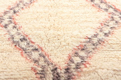 6 x 10 Vintage Moroccan Beni Ourain Rug 74512