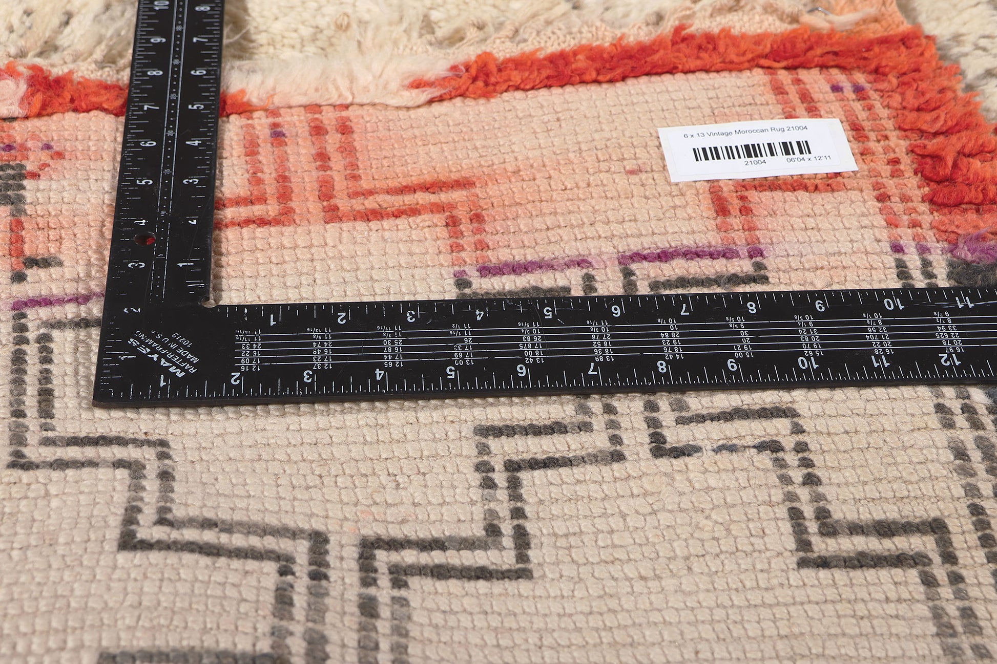 6 x 13 Vintage Moroccan Beni Ourain Rug 21004