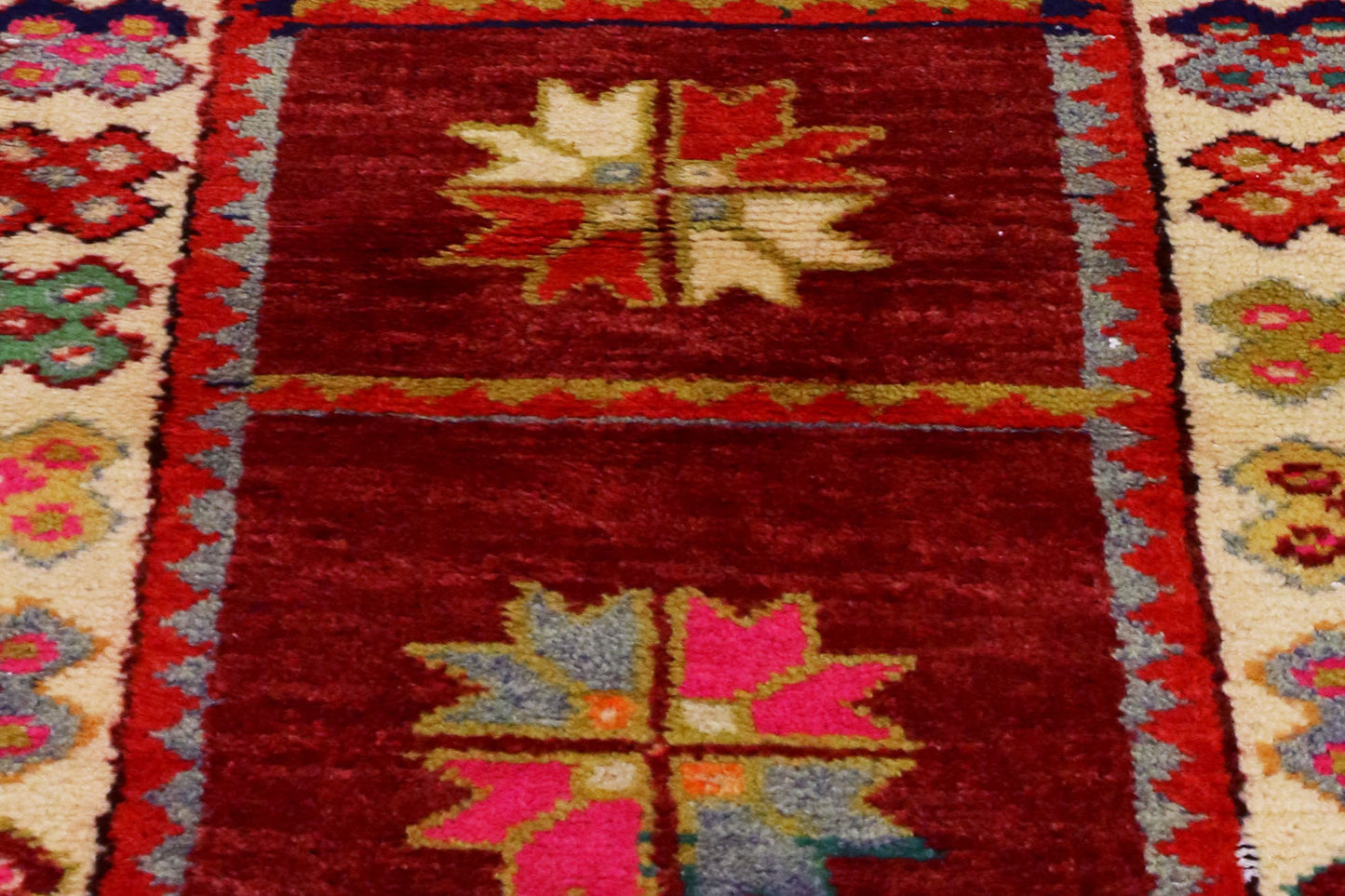 3 x 4 Vintage Turkish Oushak Rug 51765