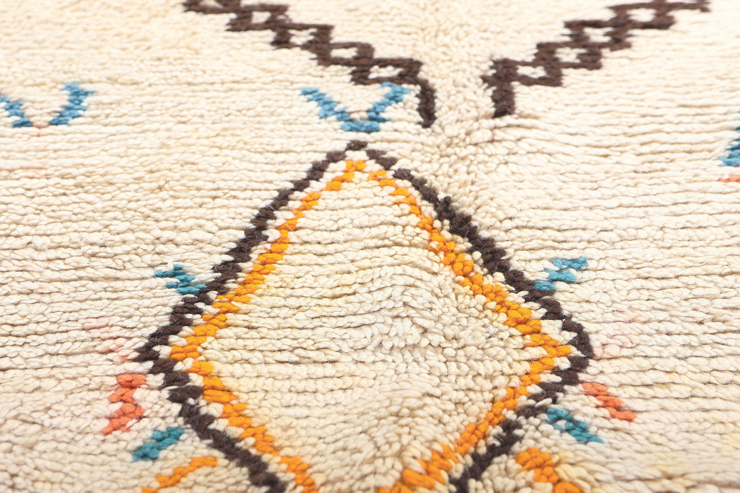 5 x 6 Vintage Moroccan Azilal Rug 74732