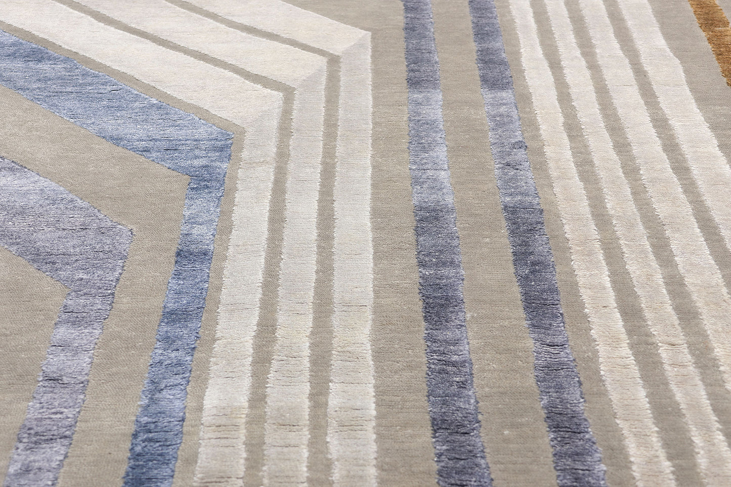 7 x 10 Contemporary Art Deco Rug 31042