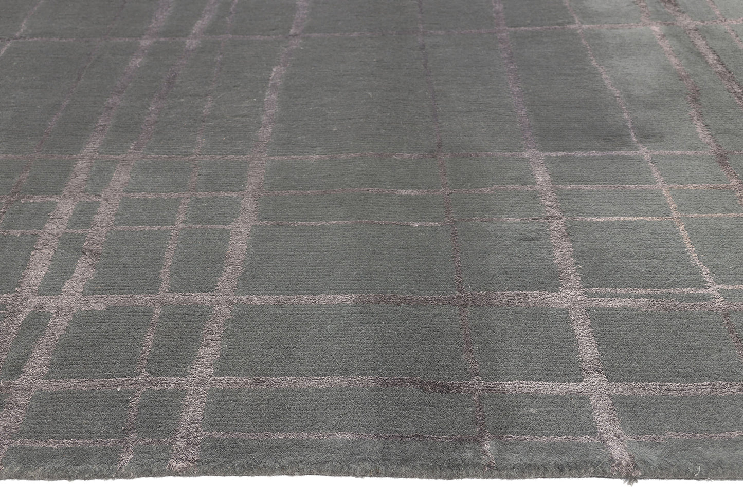 8 x 11 Vintage Gray Tibetan Wool and Silk Rug 77308