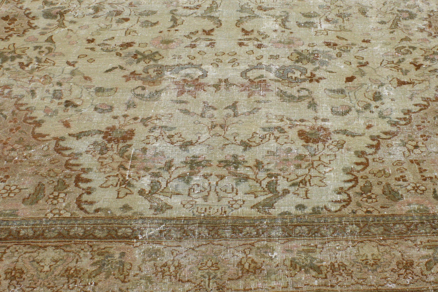 7 x 9 Antique-Worn Persian Mahal Rug 74939