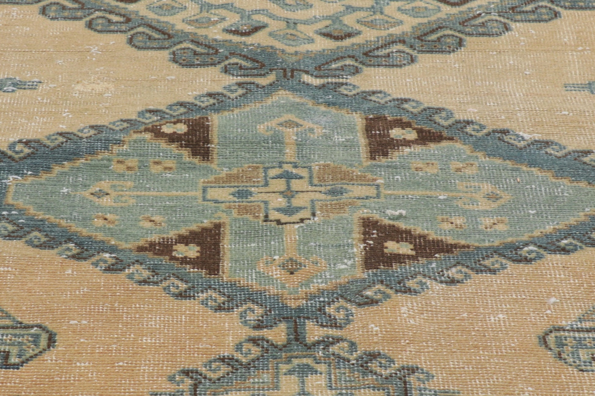 7 x 11 Vintage-Worn Persian Viss Rug 61019
