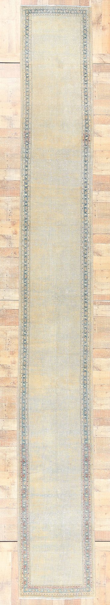 3 x 20 Antique-Worn Persian Mahal Rug 61271