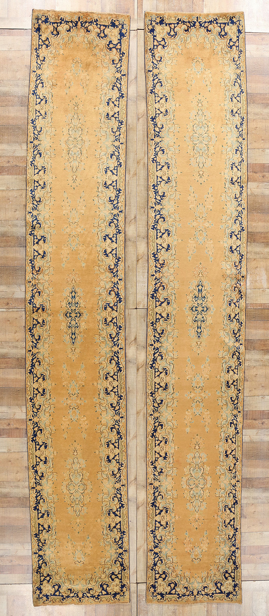 ​3 x 17 Vintage Persian Kerman Rug 73658​