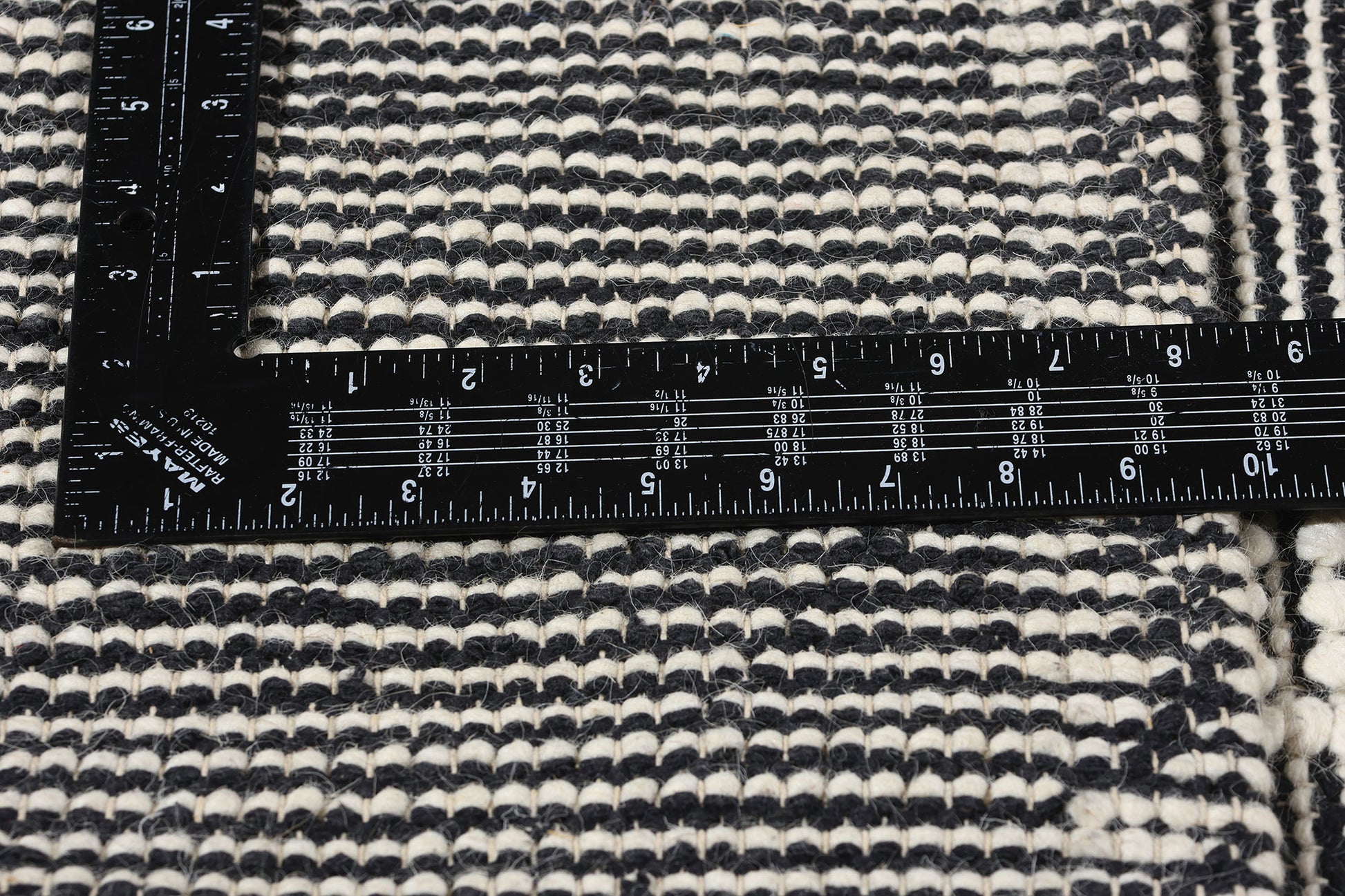 8 x 10 Moroccan Textured High-Low Kilim Rug 31028