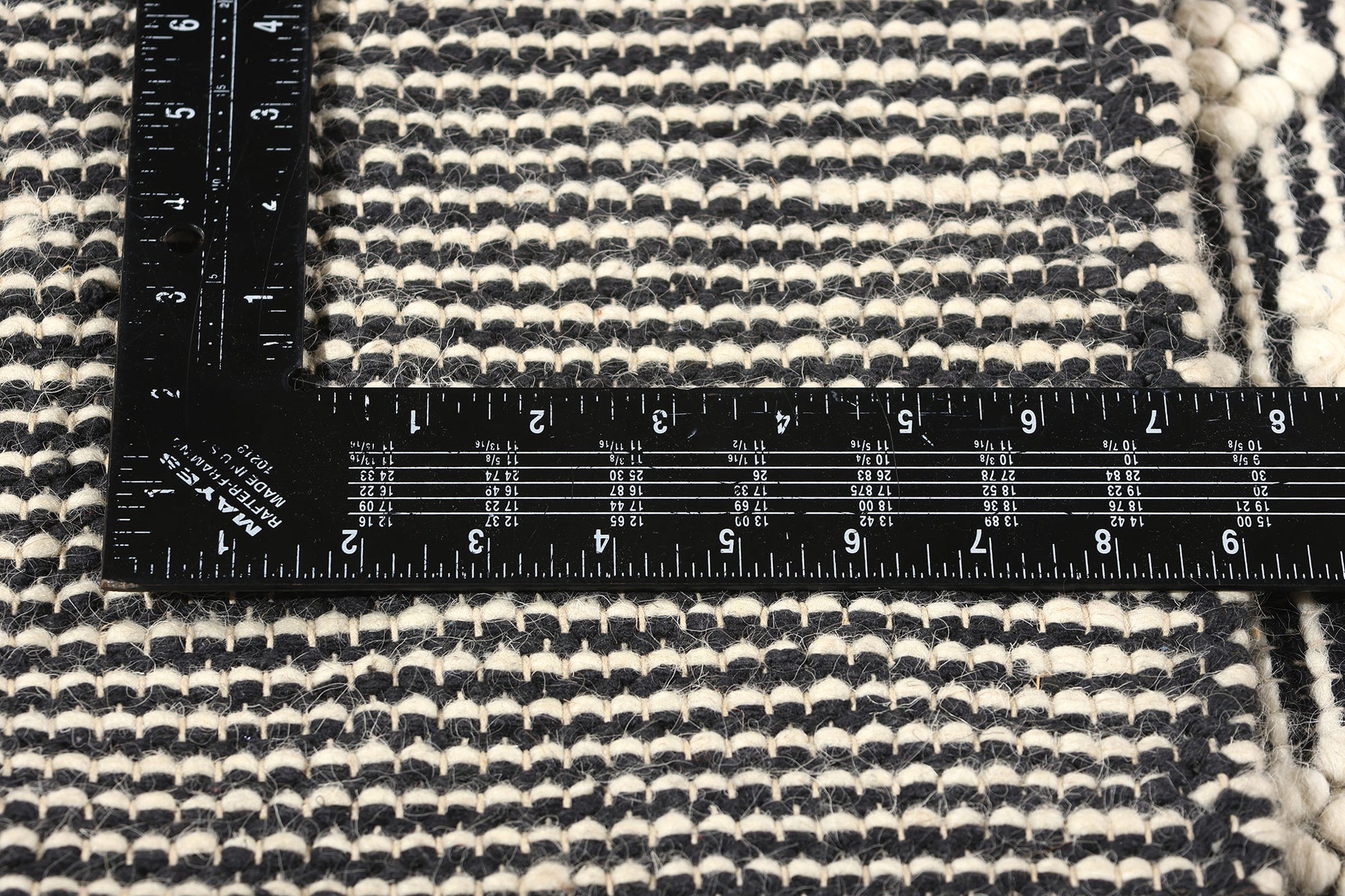 8 x 10 Moroccan Textured High-Low Kilim Rug 31009