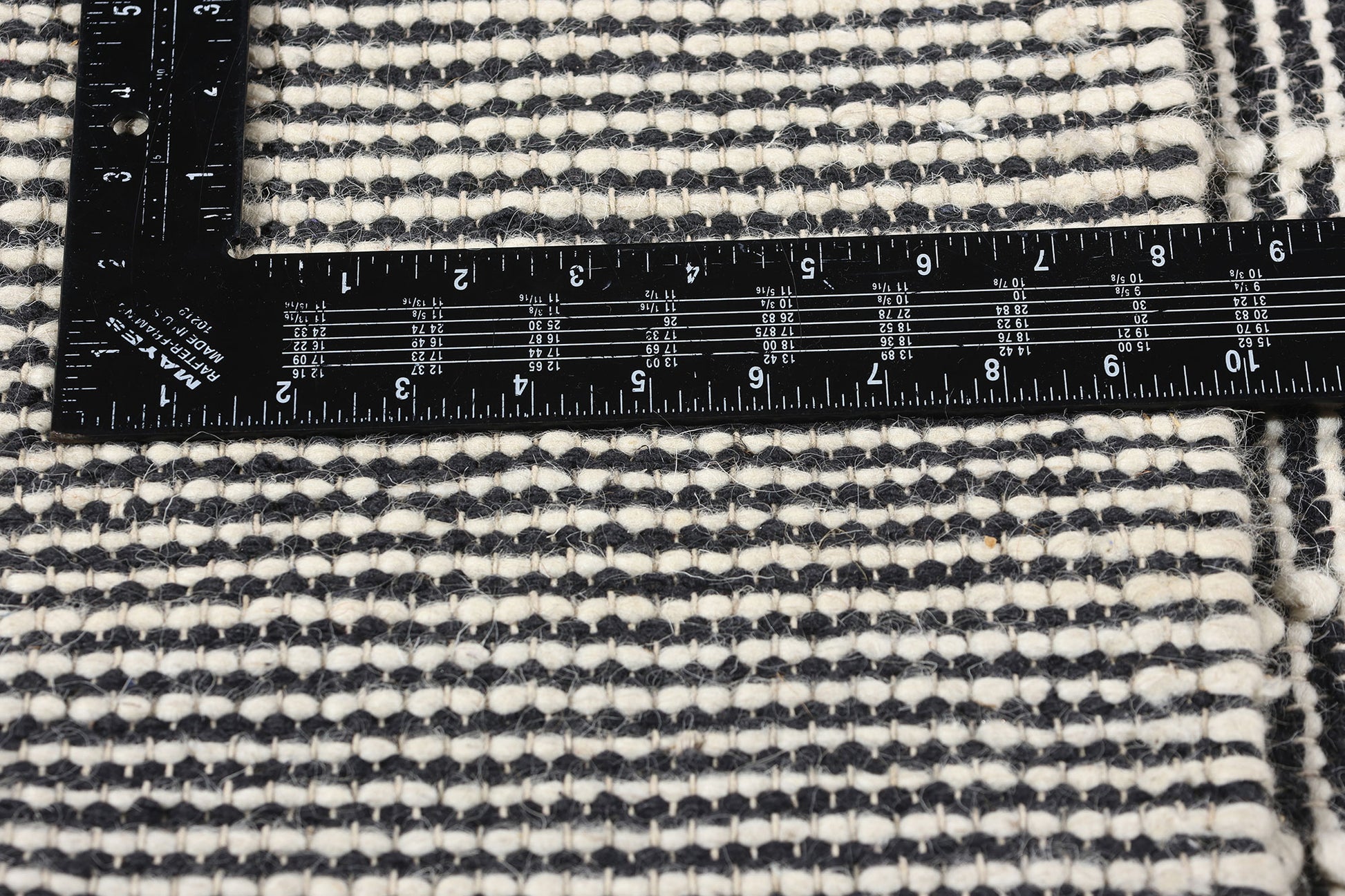 8 x 10 Moroccan Textured High-Low Kilim Rug 31022