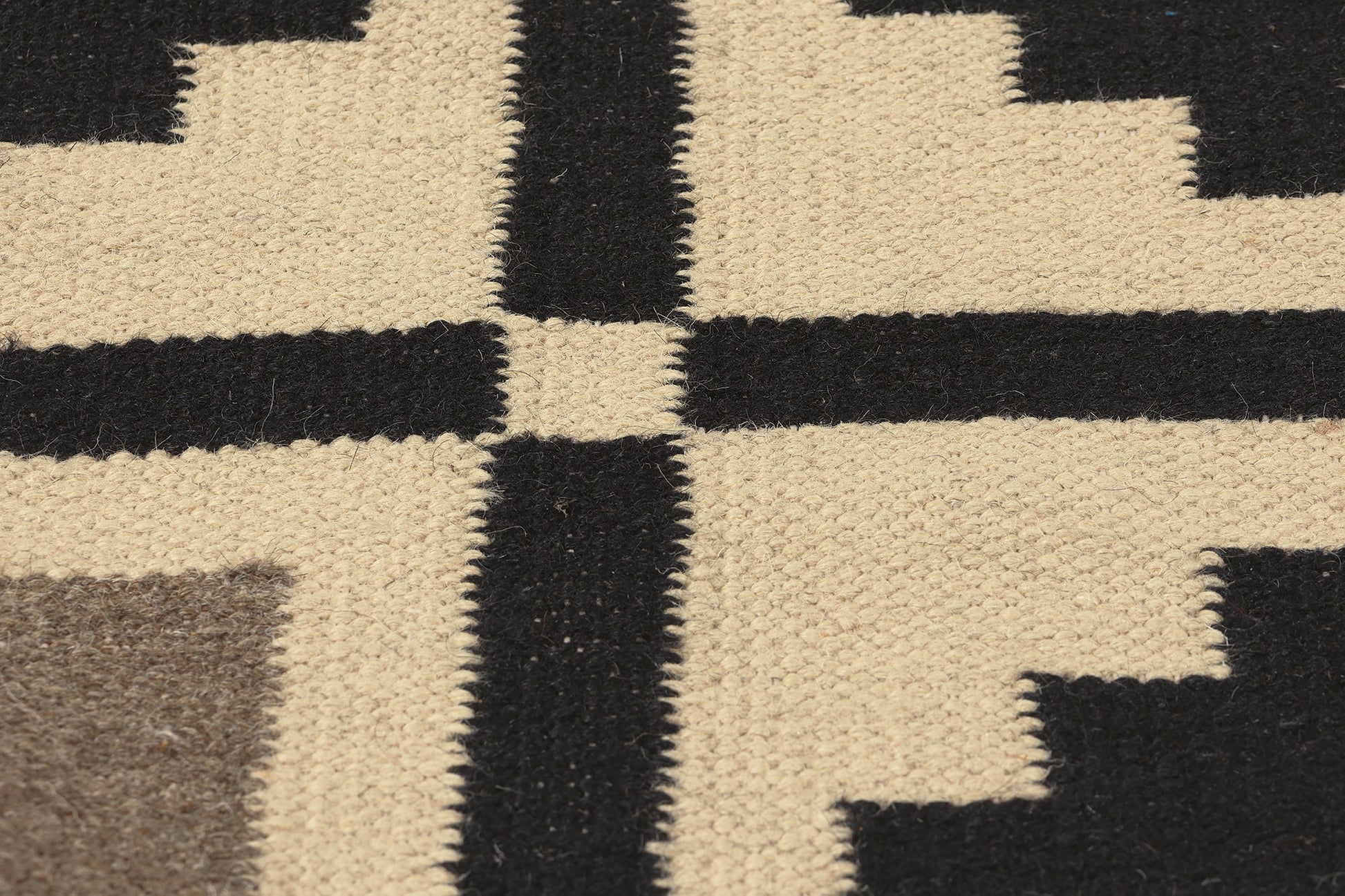 9 x 12 Southwest Modern Navajo-Style Rug 81023