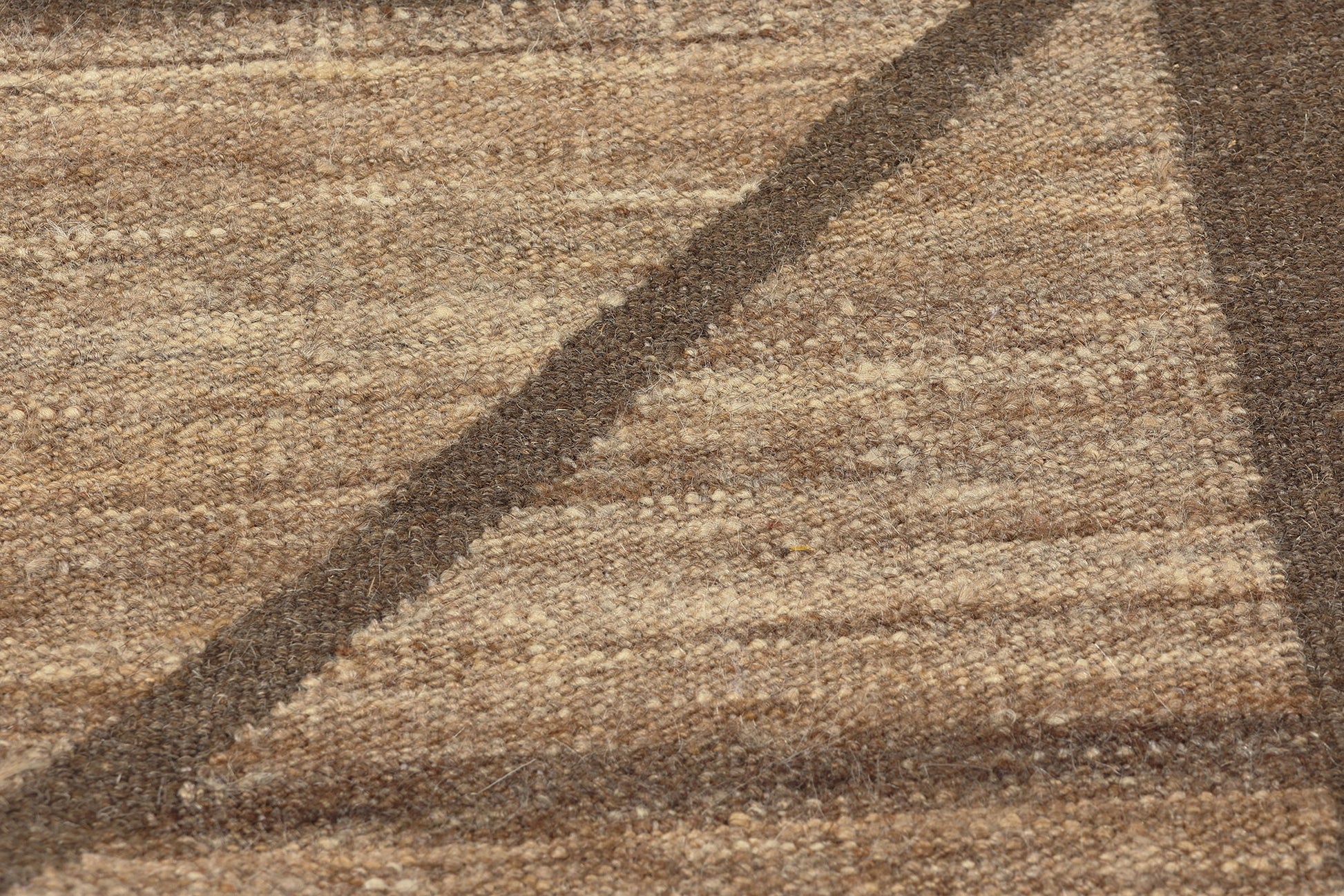 9 x 12 Southwest Modern Navajo-Style Rug 81035
