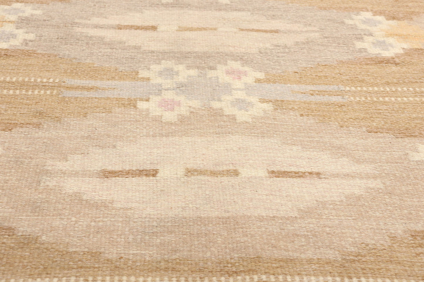5 x 7 Ingegerd Silow Vintage Swedish Rollakan Rug 78256