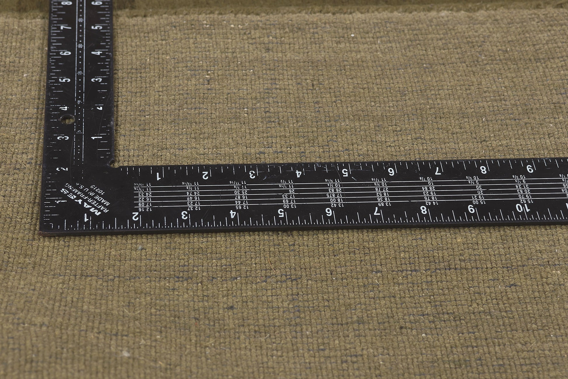 9 x 12 Solid Olive Green Modern Rug 31000