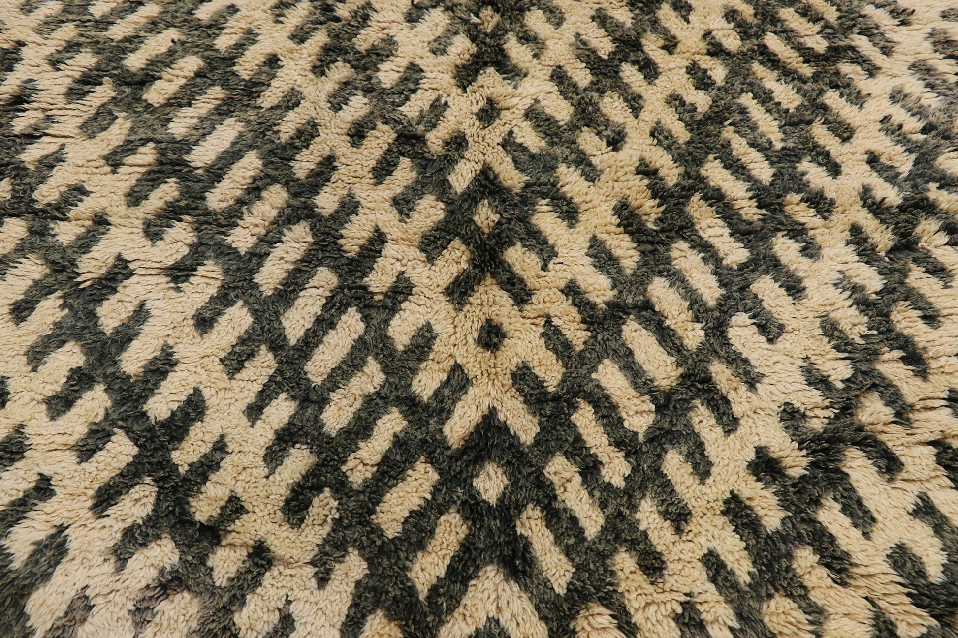 6 x 8 Vintage Moroccan Beni Ourain Rug 21317