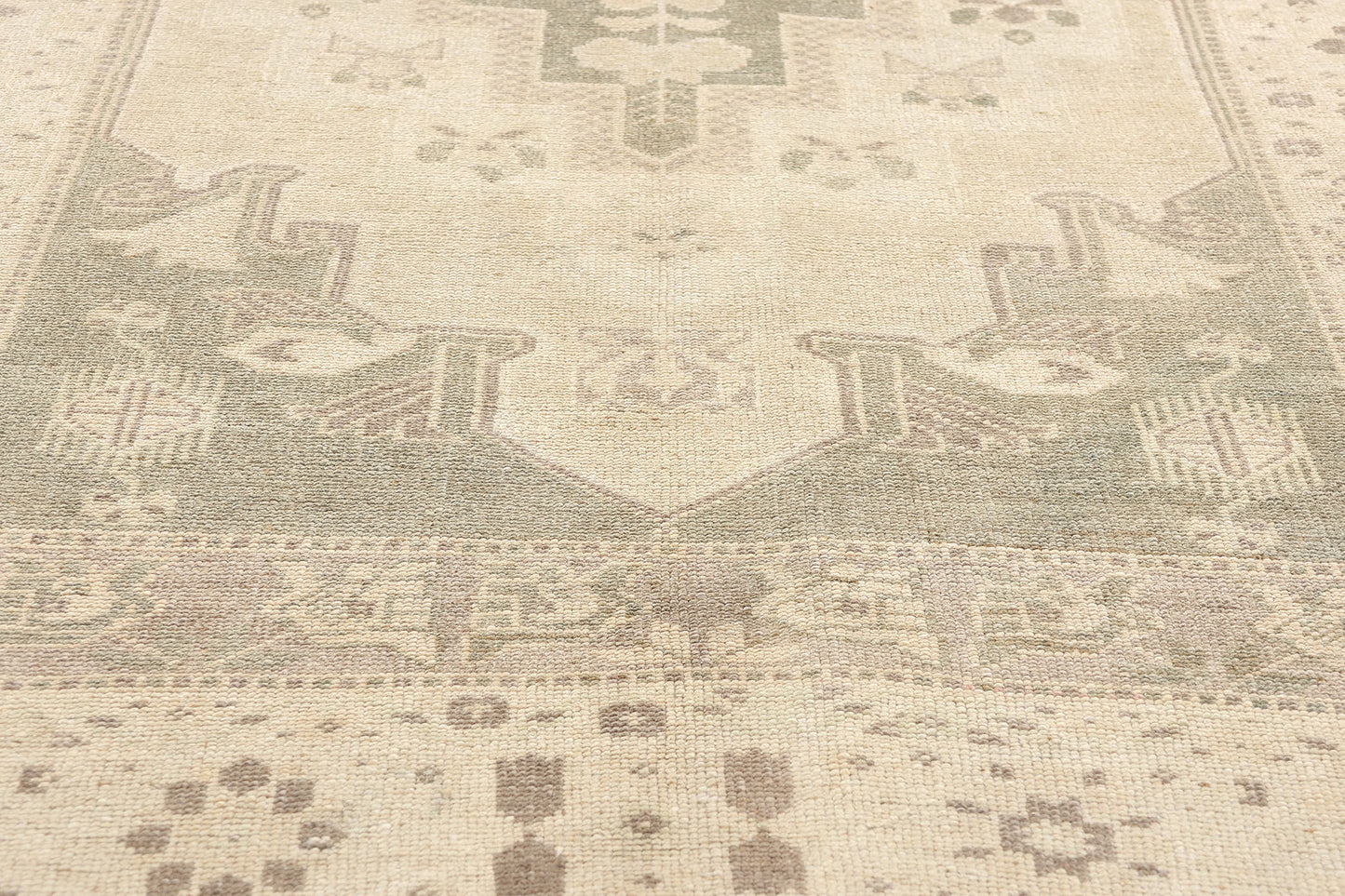 4 x 8 Vintage Turkish Oushak Rug 53676