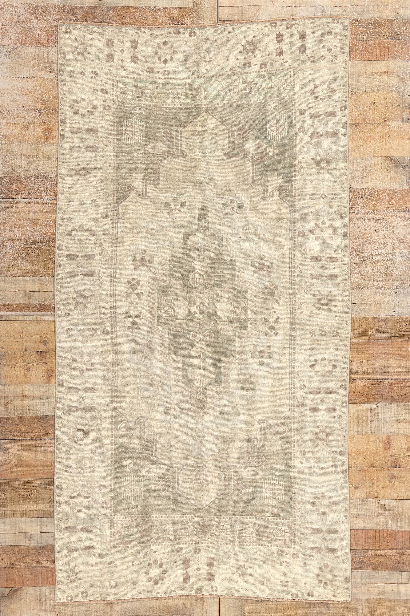 4 x 8 Vintage Turkish Oushak Rug 53676
