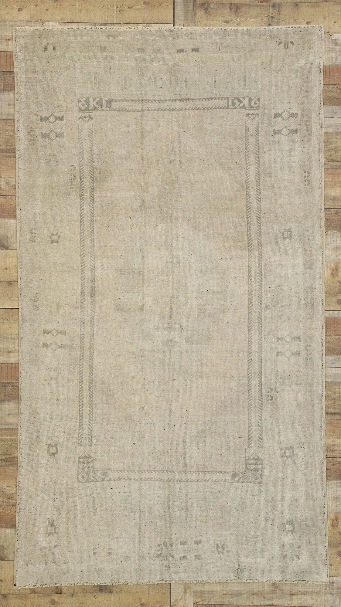 4 x 8 Vintage Turkish Oushak Rug 52461