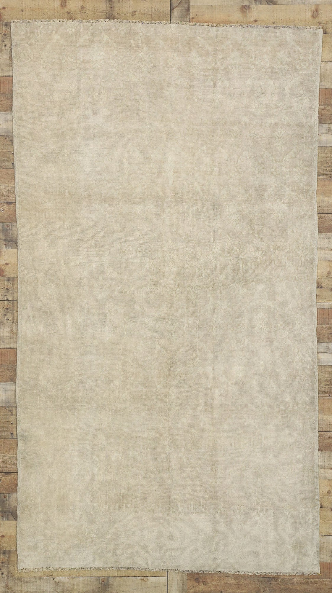 5 x 9 Vintage Turkish Oushak Rug 52459