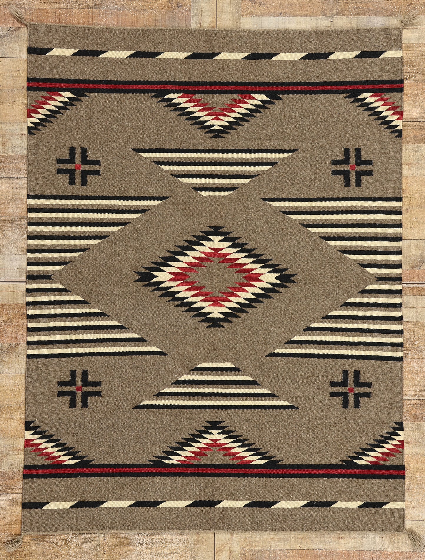 5 x 7 Southwest Modern Navajo-Style Rug 81045