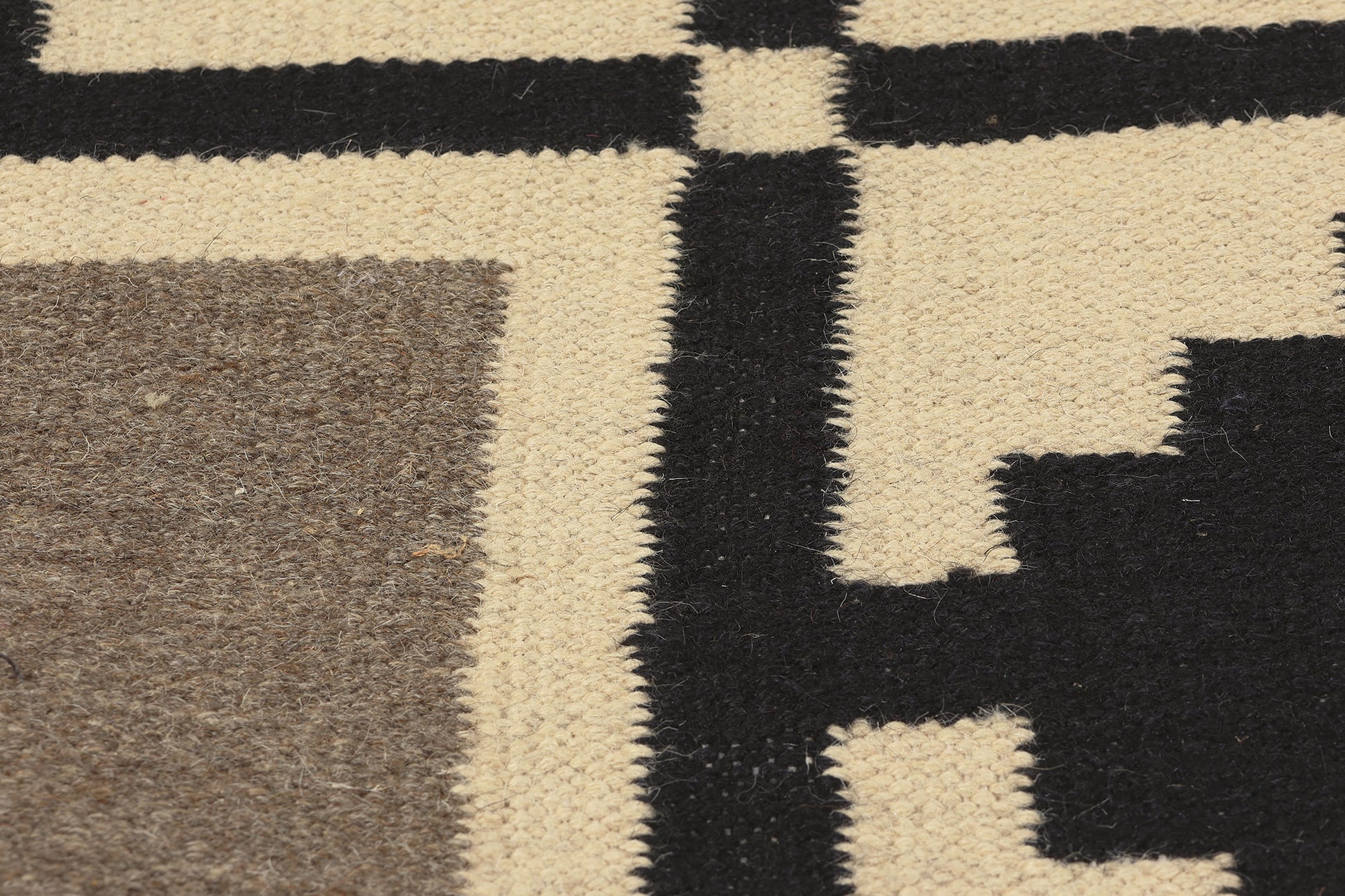 9 x 12 Southwest Modern Navajo-Style Rug 81021