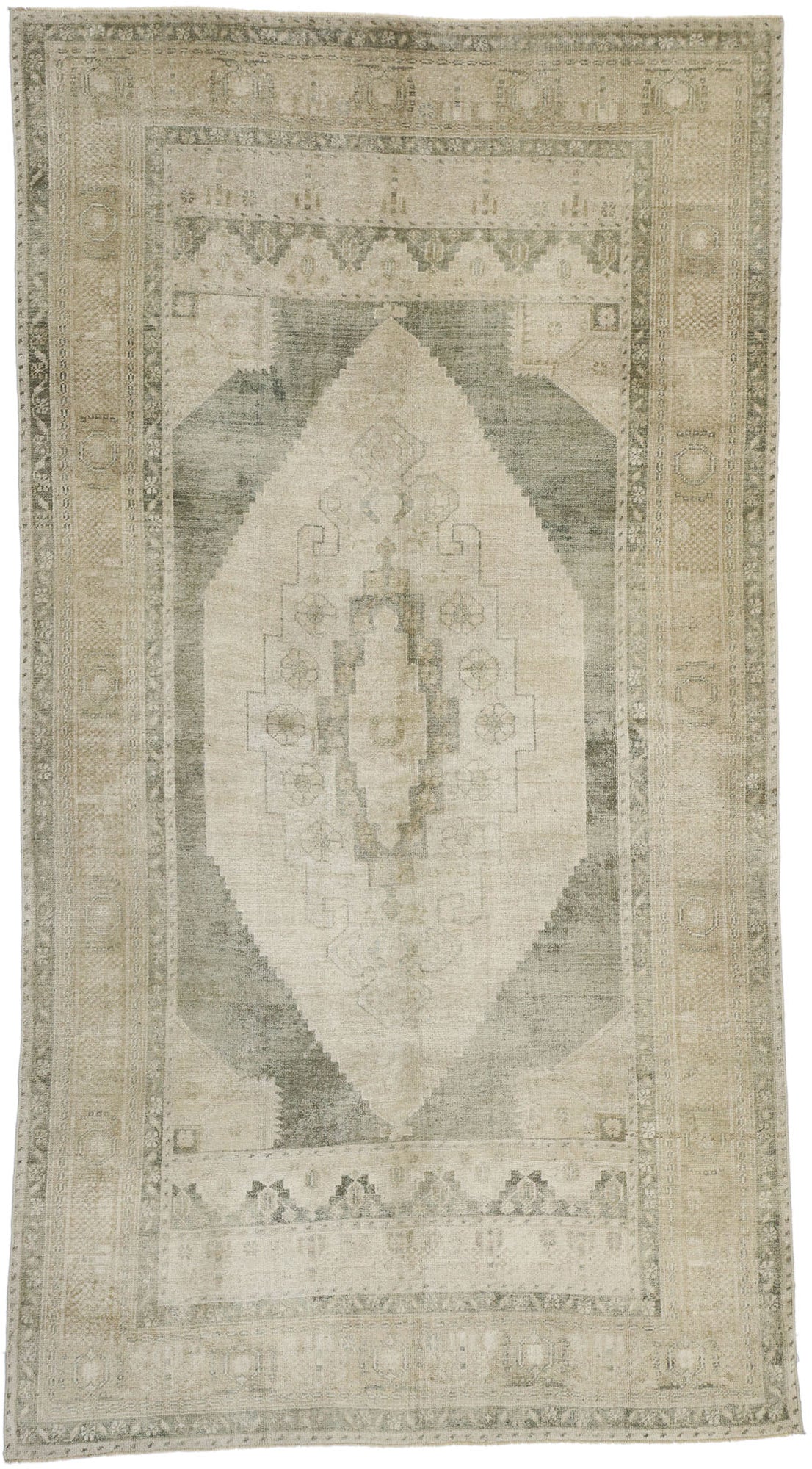 5 x 9 Vintage Turkish Oushak Rug 52441