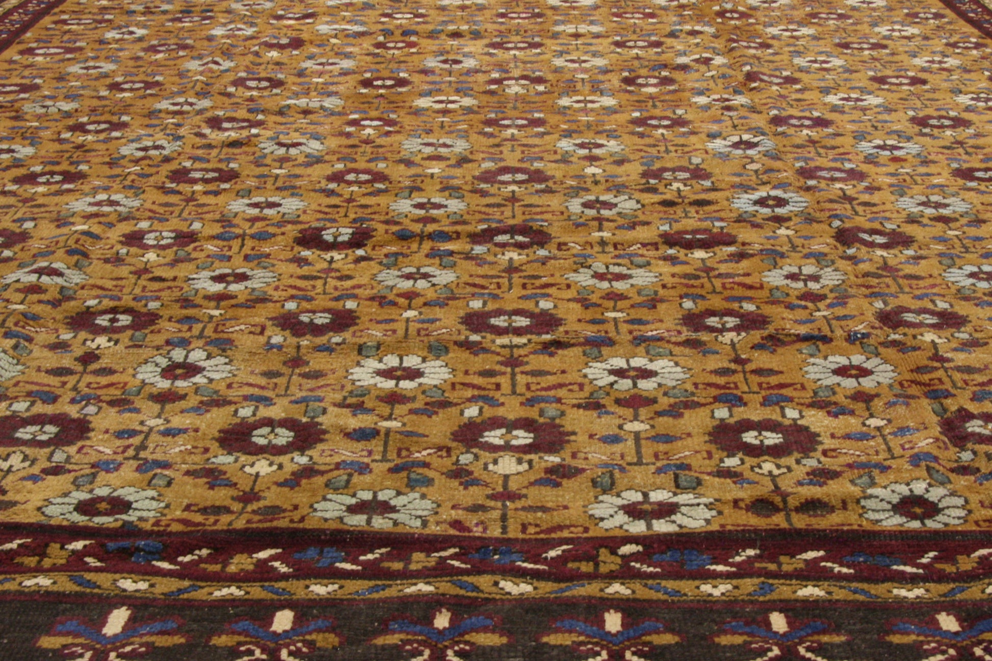 12 x 17 Antique Indian Agra Rug 76592