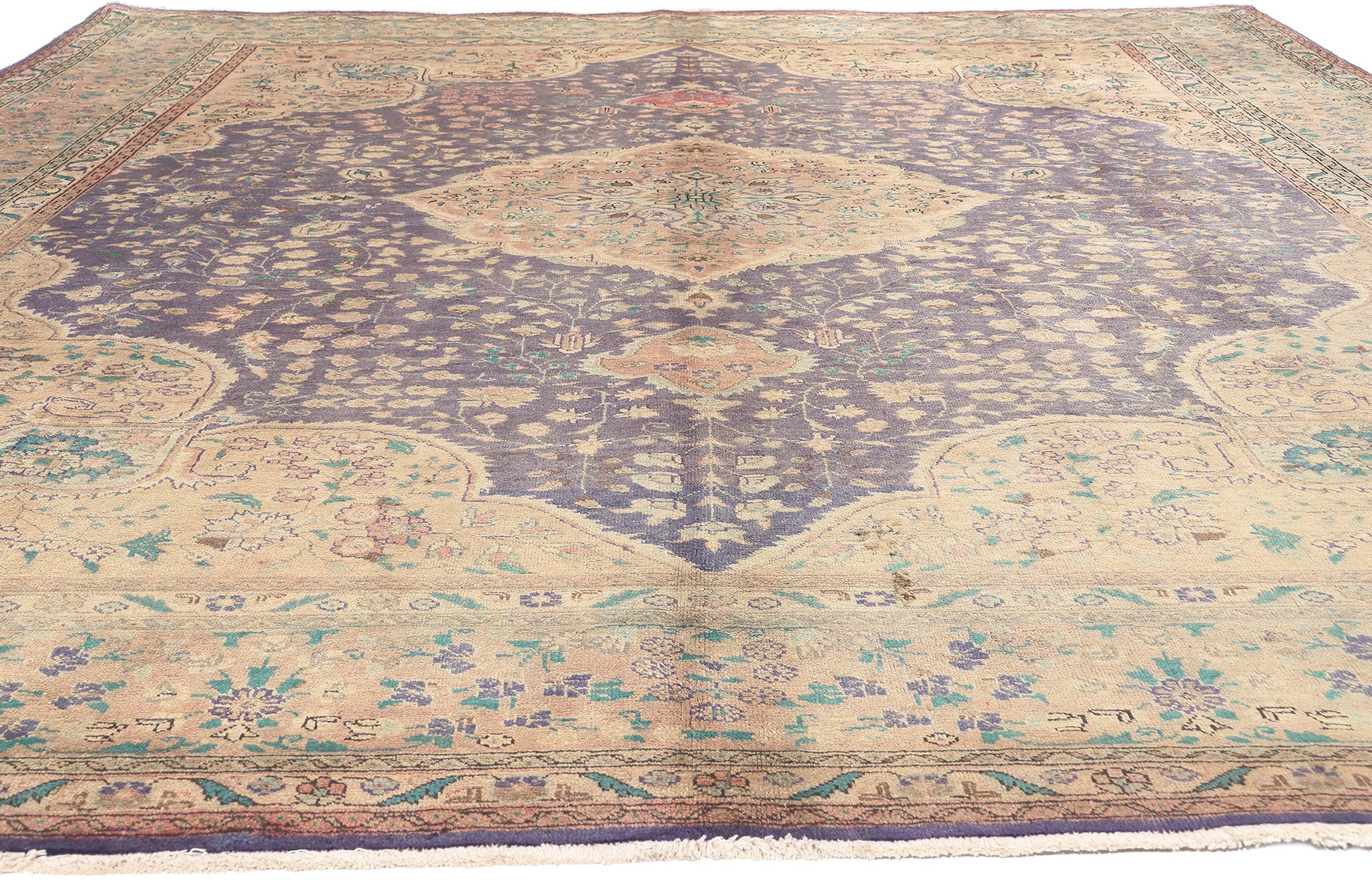10 x 13 Vintage Persian Tabriz Rug 76417